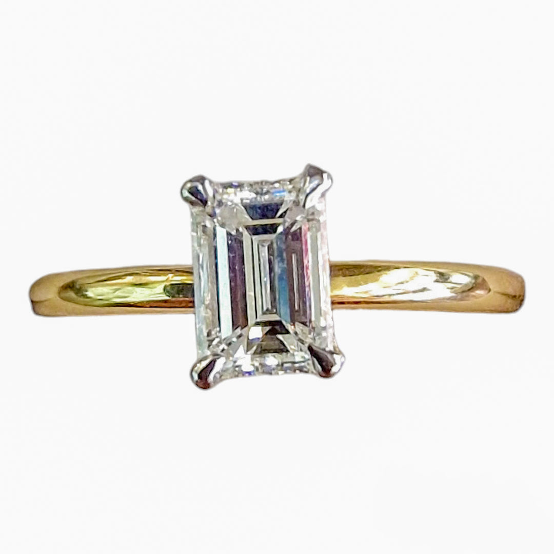 18ct Yellow Gold Diamond Ring