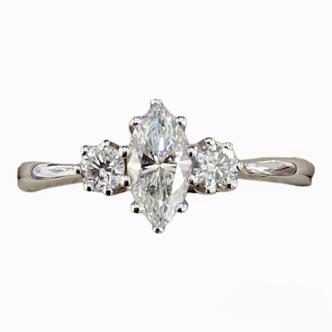 18ct White Gold 3 Stone Trilogy Diamond Ring