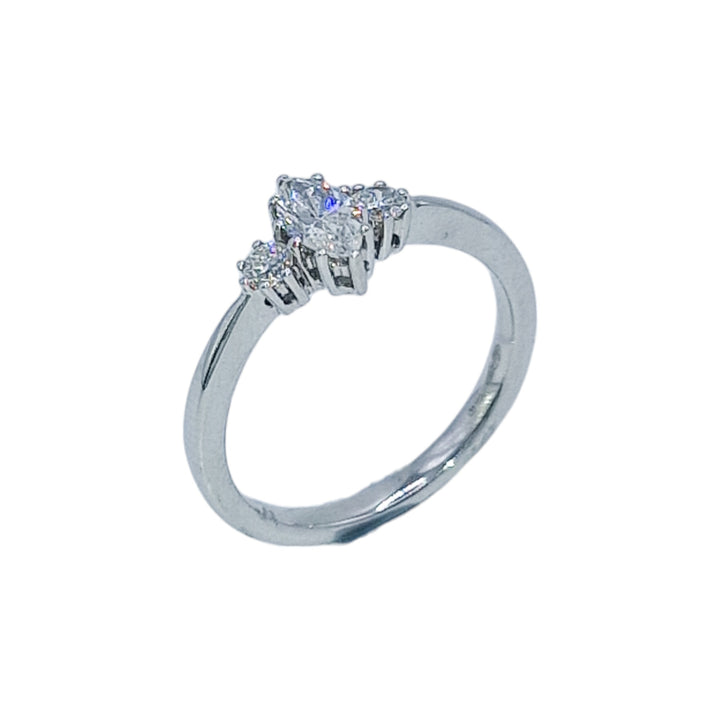 18ct White Gold 3 Stone Trilogy Diamond Ring