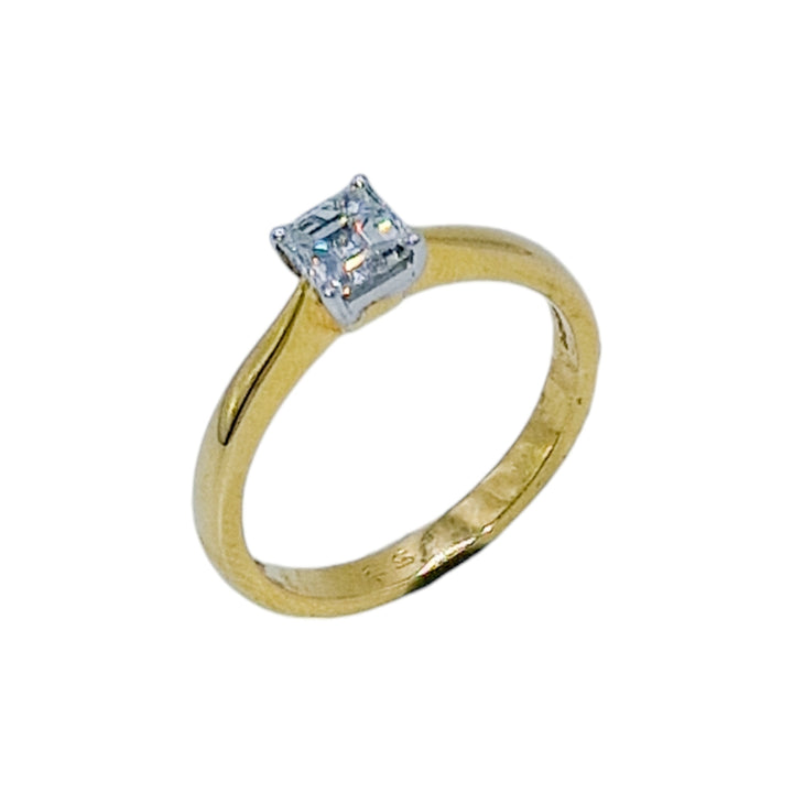 18ct Yellow Gold Diamond Solitaire Ring